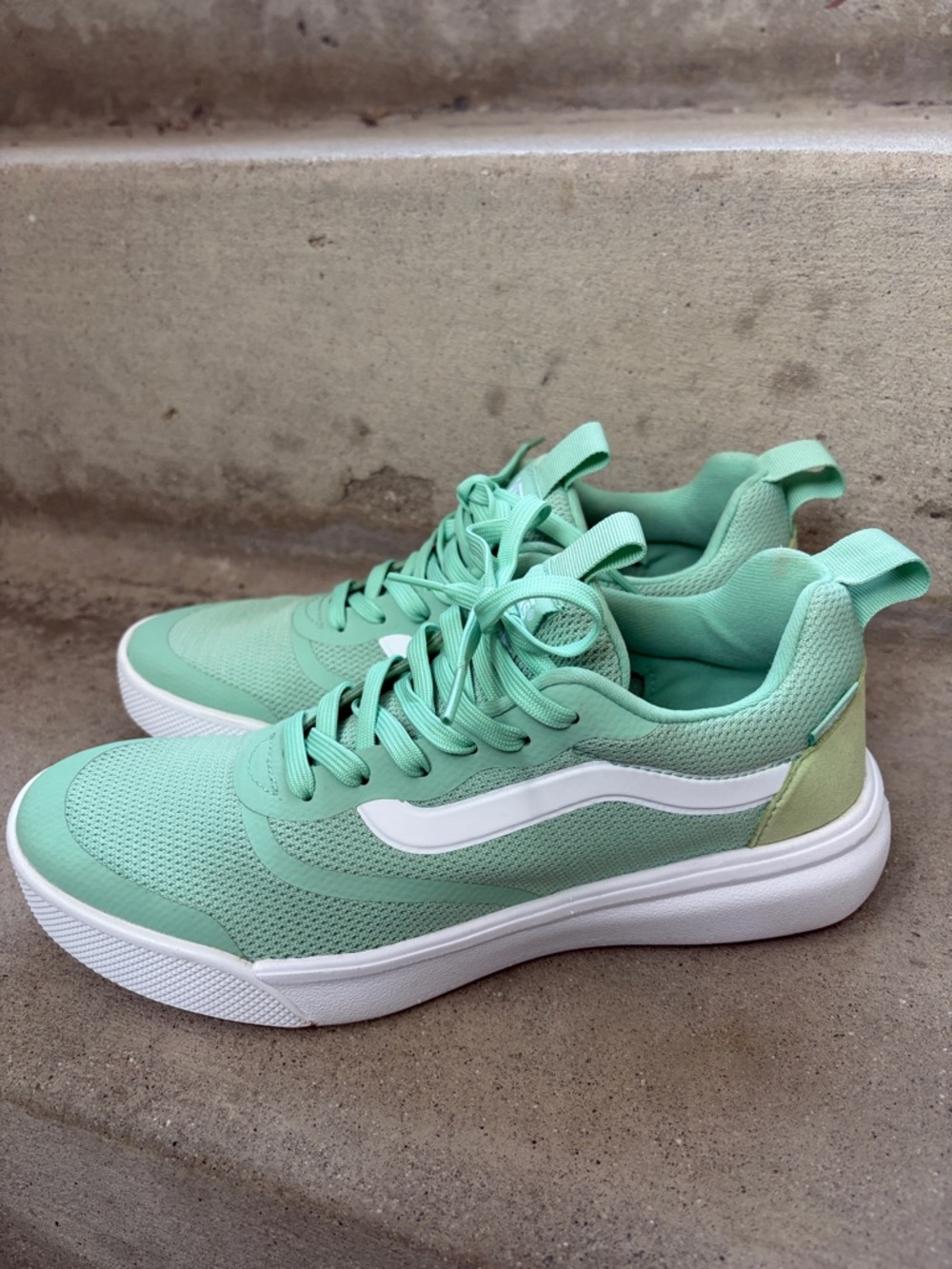 Vans UltraRange RapidWeld Neptune Green Women’s 8.5